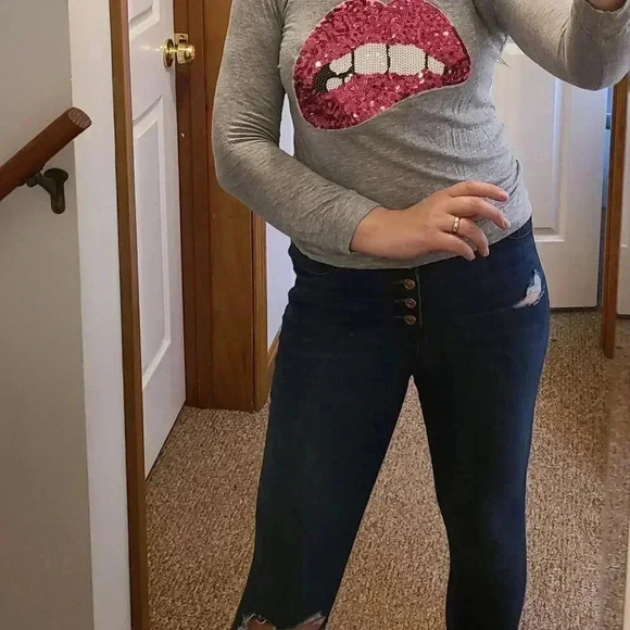 💋 Sequins biting lip top - Picture 3 of 5